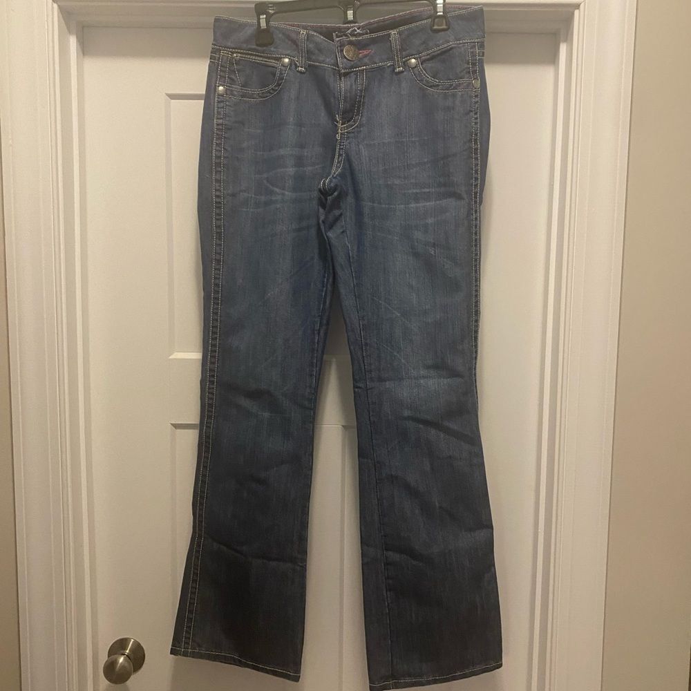 Wrangler Western Boot Cut Jeans Size 7/8 34" Cowgirl Flare Medium Wash Stitched